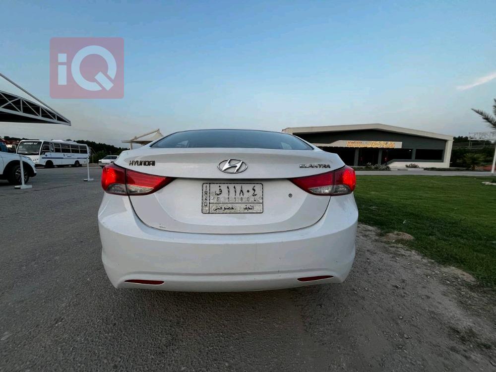 هیوندای ئەلەنترا